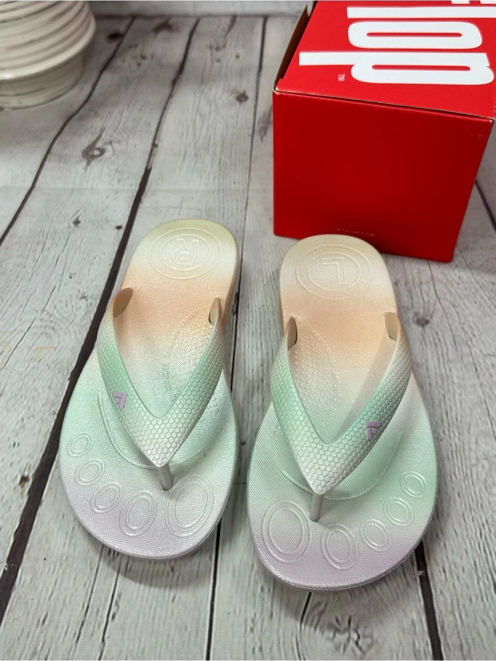 Fitflop IQUSHION iridescent Thong Sandals flip flops kids youth beach summer